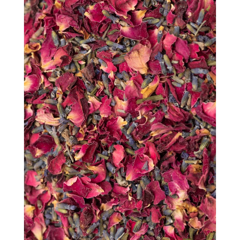 detalle de confeti biodegradable burgundy premium